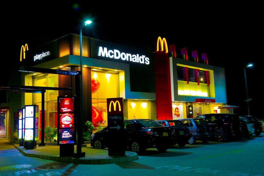 McDonald's contratando no ABC e RJ: 998 Vagas de Emprego!