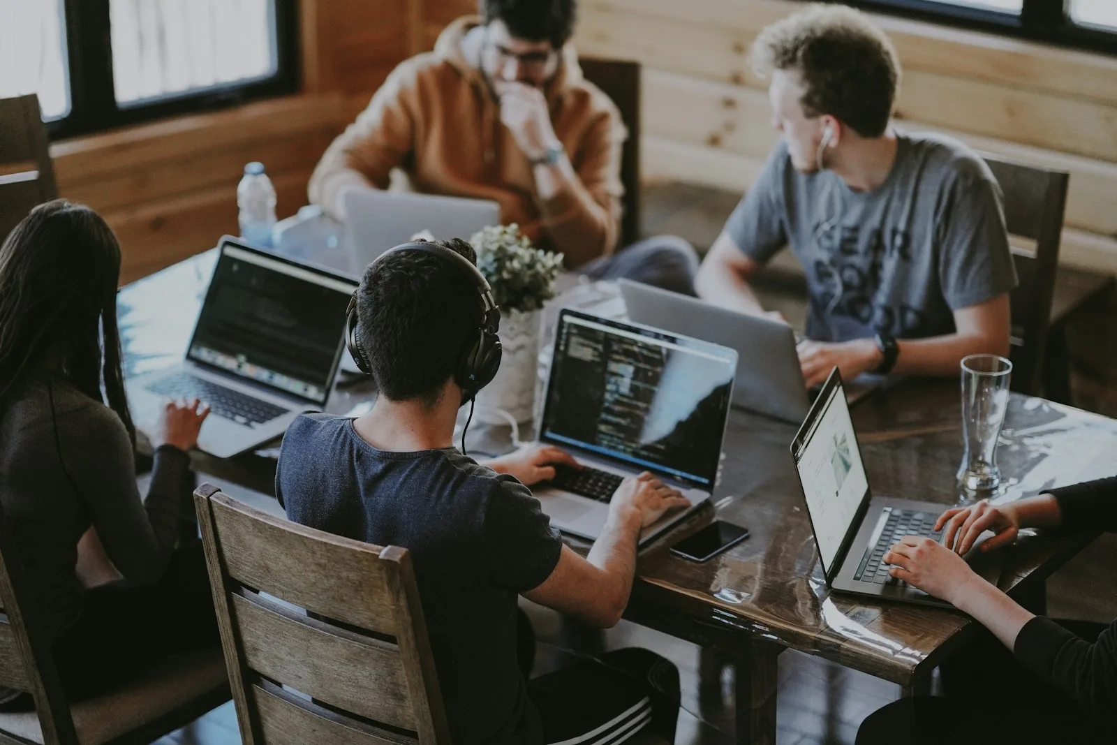 Inscrições para programas de estágio do Grupo Amil, Evertec + Sinqia e PPG